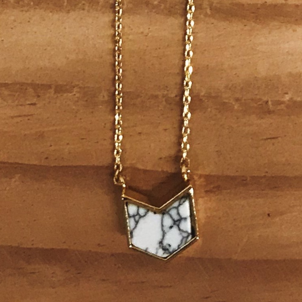 Marble Stone Arrow Necklace- Style On The Spot